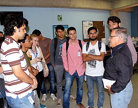 estudiantes de la ula  visitan  laboratorio de fitoquimica 9