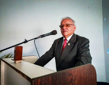 El Rector Raúl Casanova destacó la importancia de los arquitectos