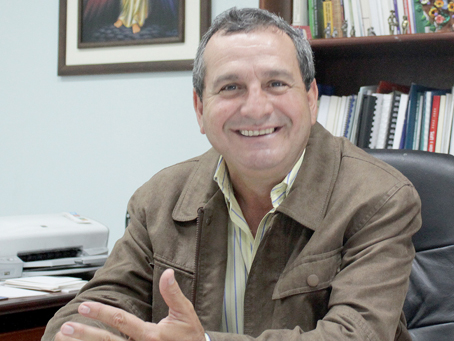 carlos_chacon_labradorWEB