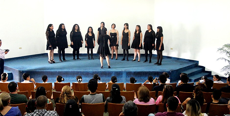 coro unet y ni os cantores 1