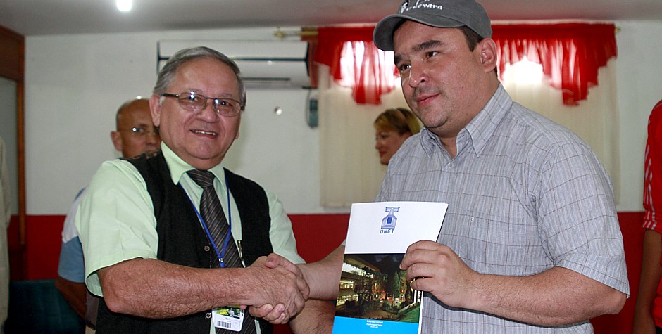 firma convenio ayacucho 1
