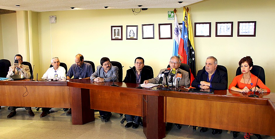 rueda de prensa unet 2016-1 3